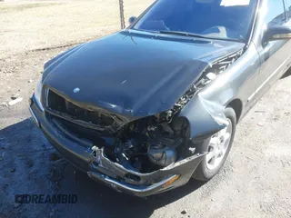 2002 Mercedes-Benz S-Class 4.3L with VIN WDBNG70J42A269648, listed as a IAAI auction lot 41634588 with 141,894 mi miles. Bid and sale history available at carsss.com. Image 6.