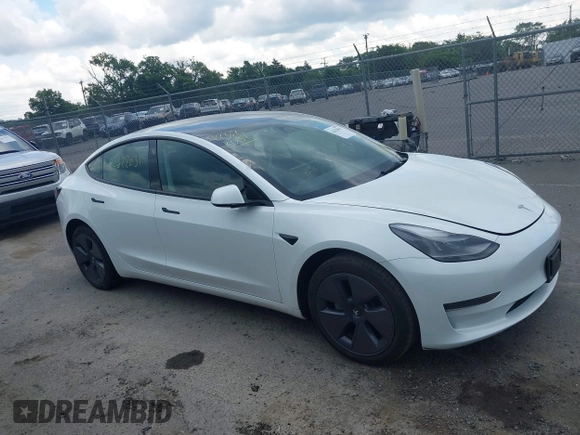 2023 Tesla Model 3 z VIN 5YJ3E1EA5PF503654, wystawiony jako IAAI lot #42622031 z przebiegiem 28 476 mil mil oraz . Historia ofert i sprzedaży dostępna na DreamBid. Obrazek 13.