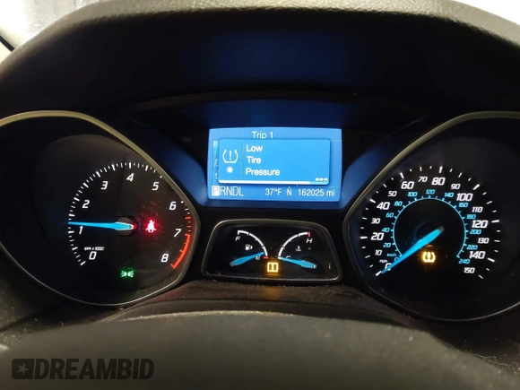 2012 Ford Focus SE with VIN 1FAHP3F2XCL414212, listed as a IAAI auction lot 41472826 with 162,025 mi miles. Bid and sale history available at carsss.com. Image 7.