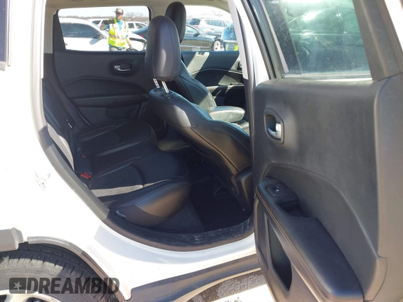 2021 Jeep Compass Limited with VIN 3C4NJCCBXMT573563, listed as a IAAI auction lot 41687325 with 75,768 mi miles and . Bid and sale history available at DreamBid. Image 8.