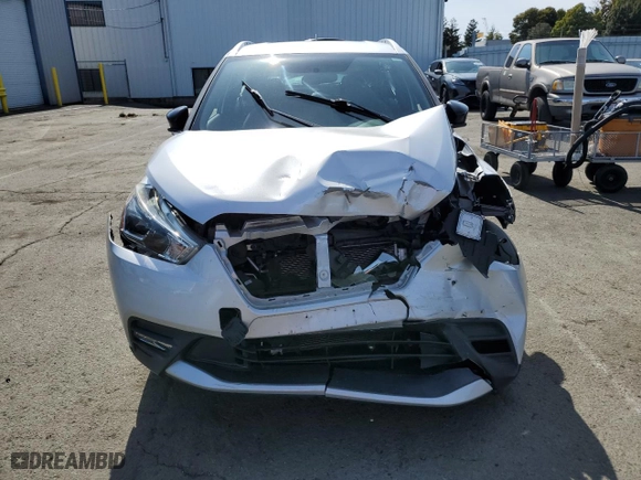 2018 Nissan Kicks S with VIN 3N1CP5CU8JL515923, listed as a Copart auction lot 49891795 with 57,334 mi miles and Salvage Title. Bid and sale history available at carsss.com. Image 5.