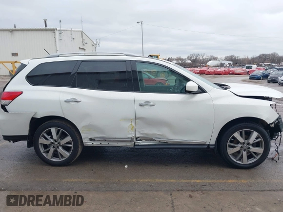 2013 Nissan Pathfinder SV with VIN 5N1AR2MM7DC680238, listed as a IAAI auction lot 41180689 with 178,365 mi miles. Bid and sale history available at carsss.com. Image 14.