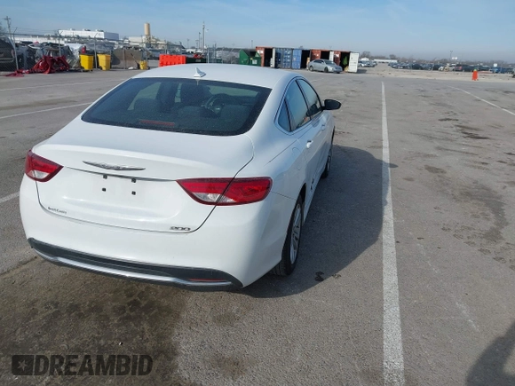 2016 Chrysler 200 Limited with VIN 1C3CCCAB1GN122910, listed as a IAAI auction lot 41836657 with 109,182 mi miles. Bid and sale history available at carsss.com. Image 4.