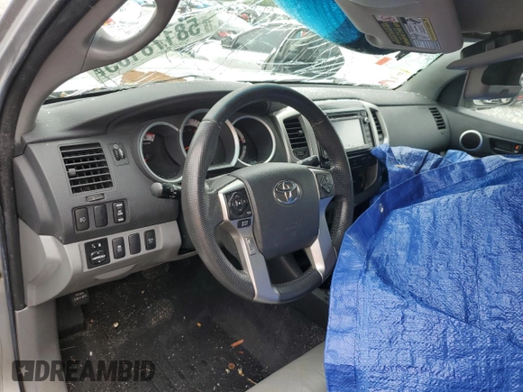 2014 Toyota Tacoma z VIN 5TFUU4EN7EX086617, wystawiony jako Copart lot #58178185 z przebiegiem Nie podano mil oraz Czysty tytuł • Clean title. Historia ofert i sprzedaży dostępna na DreamBid. Obrazek 8.