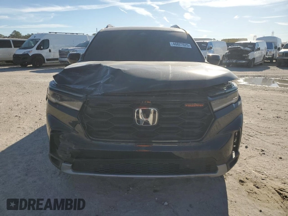 2025 Honda Pilot TrailSport with VIN 5FNYG1H63SB087572, listed as a Copart auction lot 46827625 with 962 mi miles and Salvage Title. Bid and sale history available at carsss.com. Image 5.
