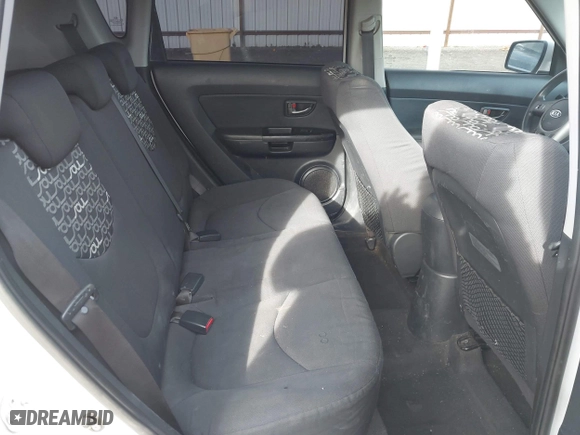 2010 Kia Soul + with VIN KNDJT2A20A7701556, listed as a IAAI auction lot 41814987 with 201,712 mi miles. Bid and sale history available at carsss.com. Image 8.