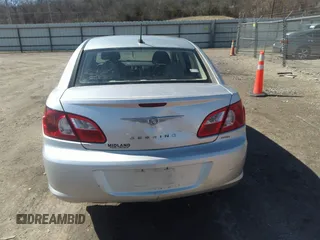 2008 Chrysler Sebring Touring with VIN 1C3LC56K78N275328, listed as a IAAI auction lot 41811526 with 195,457 mi miles and . Bid and sale history available at DreamBid. Image 16.