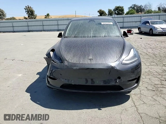 2024 Tesla Model Y z VIN 7SAYGDED7RF050963, wystawiony jako Copart lot #60683895 z przebiegiem 23 100 mil mil oraz Czysty tytuł • Clean title. Historia ofert i sprzedaży dostępna na DreamBid. Obrazek 13.