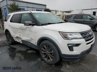 2019 Ford Explorer XLT with VIN 1FM5K7DH0KGB27796, listed as a Copart auction lot 49160255 with 108,207 mi miles and Salvage Title. Bid and sale history available at carsss.com. Image 4.