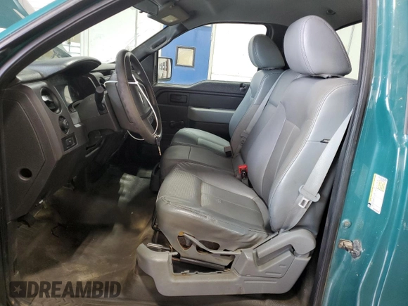 2012 Ford F-150 XL с VIN 1FTMF1EMXCKD52738, выставлен на аукционе Copart как лот 61497595 с пробегом 158 162 миль миль и Чистый • Clean title. История ставок и продаж доступна на DreamBid. Изображение 7.