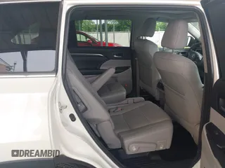 2015 Toyota Highlander Limited with VIN 5TDDKRFH5FS074839, listed as a IAAI auction lot 42280474 with 90,178 mi miles and . Bid and sale history available at DreamBid. Image 8.