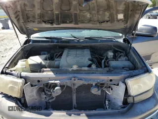 2011 Toyota Tundra with VIN 5TFEM5F17BX035636, listed as a Copart auction lot 71313464 with 207,156 mi miles and Clean title. Bid and sale history available at DreamBid. Image 13.