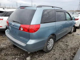 2008 Toyota Sienna CE with VIN 5TDZK23C08S190538, listed as a Copart auction lot 51839055 with 92,517 mi miles and Salvage Title. Bid and sale history available at carsss.com. Image 3.