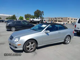 2004 Mercedes-Benz CLK 500 z VIN WDBTK75G24T009579, wystawiony jako IAAI lot #42313638 z przebiegiem 151 536 mil mil oraz . Historia ofert i sprzedaży dostępna na DreamBid. Obrazek 6.
