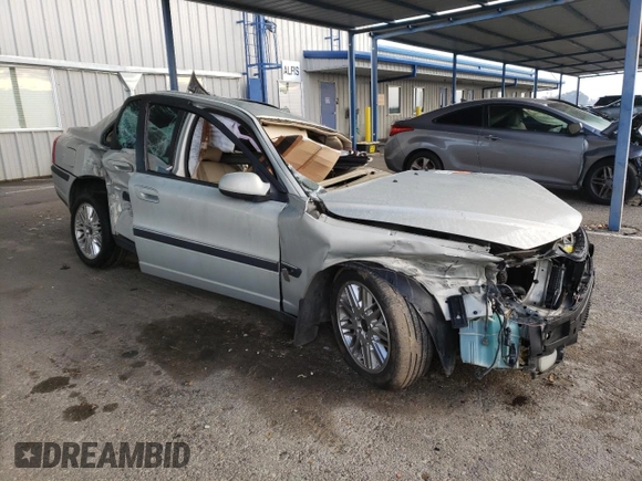 2001 Volvo S80 with VIN YV1TS90D411188848, listed as a Copart auction lot 82797104 with 0 mi miles and Salvage Title. Bid and sale history available at carsss.com. Image 4.