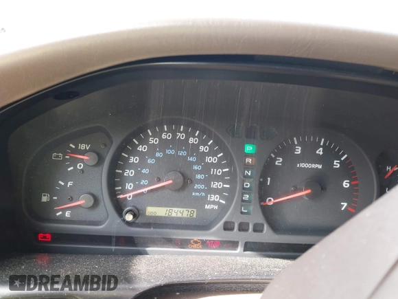 2000 Toyota Land Cruiser z VIN JT3HT05J4Y0084531, wystawiony jako IAAI lot #42381507 z przebiegiem 184 478 mil mil oraz . Historia ofert i sprzedaży dostępna na DreamBid. Obrazek 7.
