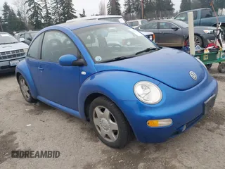 2001 Volkswagen Beetle GLS с VIN 3VWCB21C11M444401, выставлен на аукционе IAAI как лот 41355724 с пробегом 103 224 миль миль и . История ставок и продаж доступна на DreamBid. Изображение 1.
