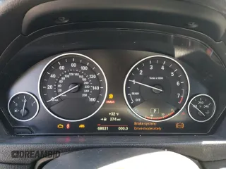 2018 BMW 3 Series 320i xDrive with VIN WBA8E5G58JNU47907, listed as a Copart auction lot 47214105 with 68,631 mi miles and Salvage Title. Bid and sale history available at carsss.com. Image 9.
