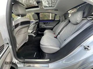 2021 Mercedes-Benz S 580 z VIN W1K6G7GB8MA039284, wystawiony jako Copart lot #59511805 z przebiegiem 78 056 mil mil oraz Tytuł czysty. Historia ofert i sprzedaży dostępna na DreamBid. Obrazek 11.