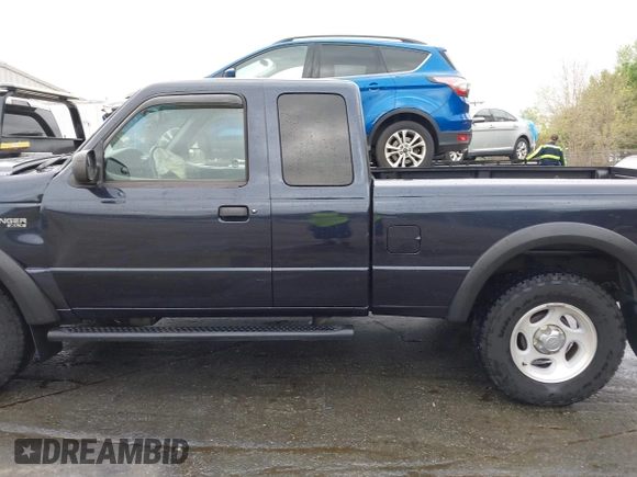 2002 Ford Ranger XL Fleet with VIN 1FTZR45E32PA88755, listed as a IAAI auction lot 41967015 with 202,328 mi miles and . Bid and sale history available at DreamBid. Image 14.