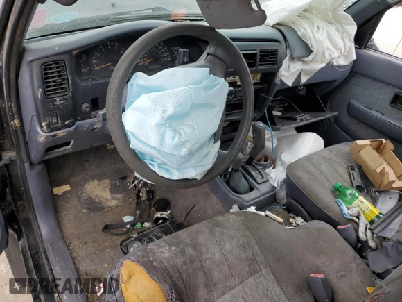 1998 Toyota Tacoma with VIN 4TAWN72N6WZ116347, listed as a Copart auction lot 75882284 with Not Provided miles and Salvage Title. Bid and sale history available at DreamBid. Image 8.