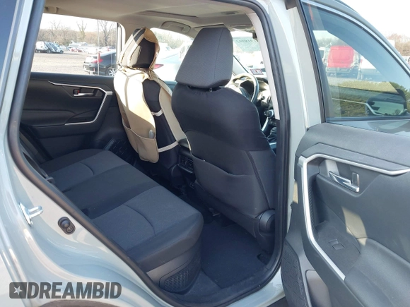 2019 Toyota RAV4 Hybrid XLE with VIN JTMRWRFV0KD013274, listed as a IAAI auction lot 41918992 with 97,850 mi miles. Bid and sale history available at carsss.com. Image 8.