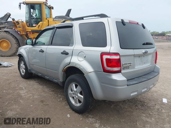 2008 Ford Escape XLT с VIN 1FMCU93128KA54213, выставлен на аукционе IAAI как лот 42558890 с пробегом 115 995 миль миль и . История ставок и продаж доступна на DreamBid. Изображение 3.