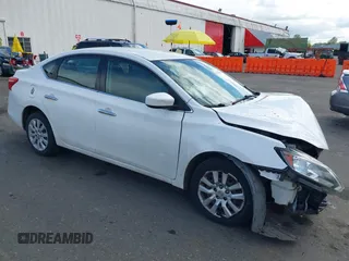 2019 Nissan Sentra SV with VIN 3N1AB7AP5KY227991, listed as a IAAI auction lot 42029082 with 92,129 mi miles. Bid and sale history available at carsss.com. Image 1.