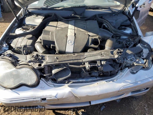 2002 Mercedes-Benz C 230/260/280/320 with VIN WDBRF64J02F194555, listed as a Copart auction lot 42923725 with 140,312 mi miles and Salvage Title. Bid and sale history available at DreamBid. Image 11.