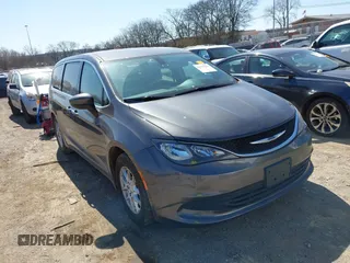 2018 Chrysler Pacifica Touring with VIN 2C4RC1DG5JR148681, listed as a IAAI auction lot 41716394 with 178,645 mi miles and . Bid and sale history available at DreamBid. Image 1.