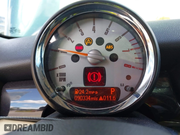 2007 MINI Hardtop S with VIN WMWMF73507TV30183, listed as a IAAI auction lot 42574374 with 90,334 mi miles and . Bid and sale history available at DreamBid. Image 7.