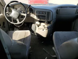 2004 Chevrolet Astro Cargo with VIN 1GCDM19X64B117667, listed as a Copart auction lot 75020134 with 265,143 mi miles and Salvage Title. Bid and sale history available at carsss.com. Image 8.