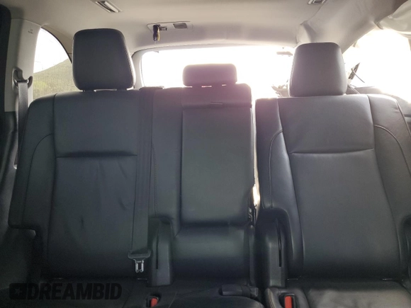 2018 Toyota Highlander SE z VIN 5TDKZRFH4JS543270, wystawiony jako Copart lot #51700515 z przebiegiem 91 459 mil mil oraz Szkoda całkowita • Salvage title. Historia ofert i sprzedaży dostępna na DreamBid. Obrazek 10.
