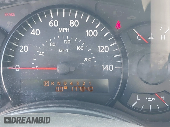 2006 Nissan Armada LE z VIN 5N1AA08B76N715551, wystawiony jako IAAI lot #42039846 z przebiegiem 177 840 mil mil oraz . Historia ofert i sprzedaży dostępna na DreamBid. Obrazek 16.