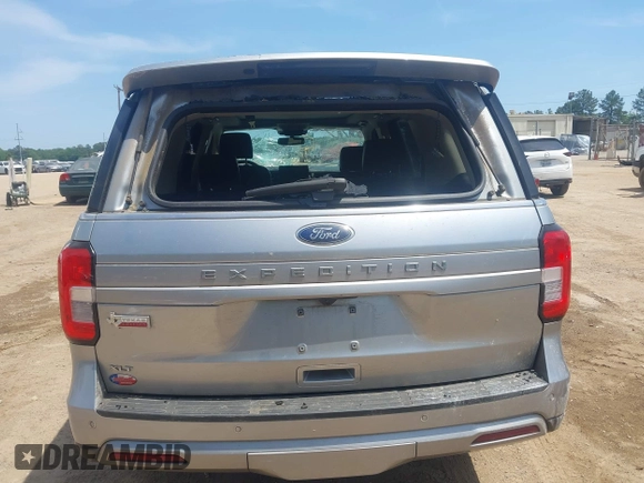 2022 Ford Expedition XLT z VIN 1FMJU1HTXNEA49452, wystawiony jako IAAI lot #41981687 z przebiegiem 42 396 mil mil oraz . Historia ofert i sprzedaży dostępna na DreamBid. Obrazek 16.