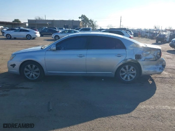 2005 Toyota Avalon XL with VIN 4T1BK36B75U027513, listed as a IAAI auction lot 41290404 with NaN miles. Bid and sale history available at carsss.com. Image 14.