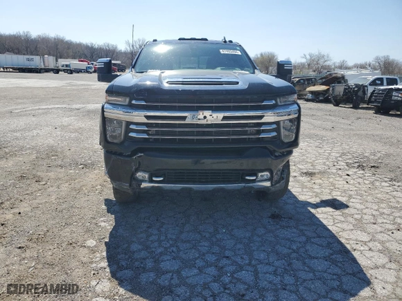 2021 Chevrolet Silverado 3500HD High Country with VIN 1GC4YVEY6MF208764, listed as a Copart auction lot 47493494 with 105,655 mi miles and Salvage Title. Bid and sale history available at carsss.com. Image 5.
