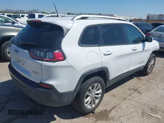2020 Jeep Cherokee Latitude with VIN 1C4PJMCB2LD551981, listed as a IAAI auction lot 41978678 with 71,914 mi miles and . Bid and sale history available at DreamBid. Image 4.