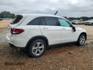 2018 Mercedes-Benz GLC 300 with VIN WDC0G4JBXJV044928, listed as a Copart auction lot 61679175 with 151,450 mi miles and Salvage title. Bid and sale history available at DreamBid. Image 3.