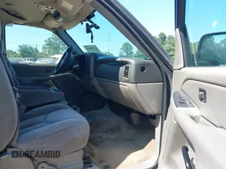2004 Chevrolet Tahoe LS z VIN 1GNEC13V74R295259, wystawiony jako IAAI lot #42339839 z przebiegiem 264 778 mil mil oraz . Historia ofert i sprzedaży dostępna na DreamBid. Obrazek 5.