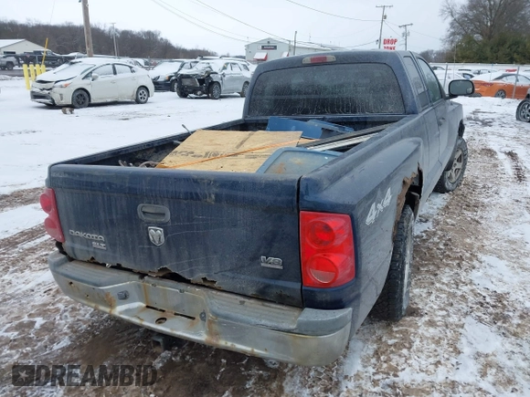 2006 Dodge Dakota SLT with VIN 1D7HW42N36S589968, listed as a IAAI auction lot 41623888 with 174,464 mi miles and . Bid and sale history available at carsss.com. Image 4.