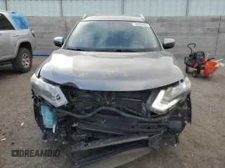 2018 Nissan Rogue SV z VIN KNMAT2MV4JP587809, wystawiony jako Copart lot #55093905 z przebiegiem 150 802 mil mil oraz Szkoda całkowita • Salvage title. Historia ofert i sprzedaży dostępna na DreamBid. Obrazek 5.
