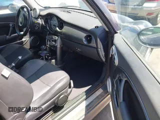 2006 MINI Hardtop S with VIN WMWRE33536TJ35740, listed as a IAAI auction lot 42720196 with 165,852 mi miles and . Bid and sale history available at DreamBid. Image 5.