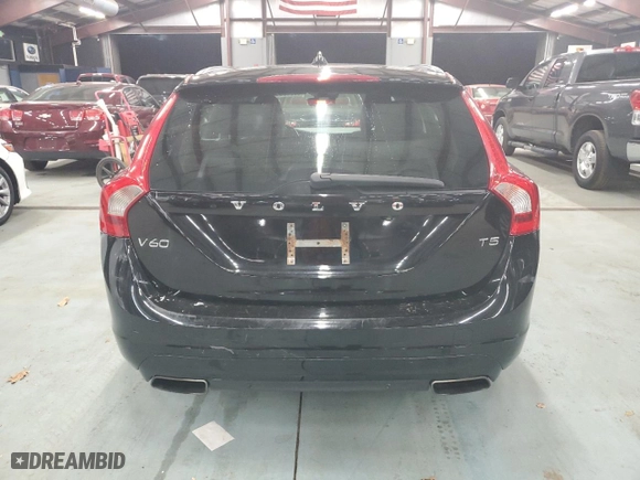 2015 Volvo V60 T5 Drive-E Premier with VIN YV140MEK4F1217700, listed as a Copart auction lot 79898154 with 186,227 mi miles and Clean Title. Bid and sale history available at carsss.com. Image 6.