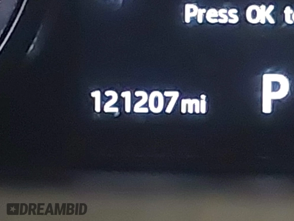 2016 Land Rover Range Rover Sport SE with VIN SALWG2KF7GA102962, listed as a IAAI auction lot 41912654 with 121,207 mi miles and . Bid and sale history available at DreamBid. Image 15.