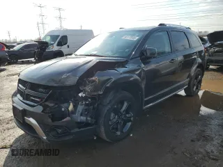 2018 Dodge Journey Crossroad z VIN 3C4PDCGG2JT379031, wystawiony jako Copart lot #46177585 z przebiegiem Nie podano mil oraz Szkoda całkowita • Salvage title. Historia ofert i sprzedaży dostępna na DreamBid. Obrazek 1.