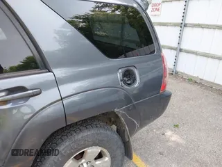 2004 Toyota 4Runner SR5 z VIN JTEBT14R240031458, wystawiony jako IAAI lot #42452058 z przebiegiem 216 294 mil mil oraz . Historia ofert i sprzedaży dostępna na DreamBid. Obrazek 6.