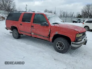 1997 Chevrolet Suburban with VIN 3GNEC16RXVG182115, listed as a Copart auction lot 87527555 with 321,510 mi miles and Clean Title. Bid and sale history available at carsss.com. Image 4.
