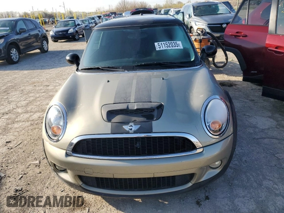 2009 MINI Hardtop S with VIN WMWMF73529TW82713, listed as a Copart auction lot 51152035 with 170,954 mi miles and Salvage title. Bid and sale history available at DreamBid. Image 5.