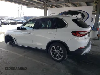 2022 BMW X5 xDrive40i z VIN 5UXCR6C0XN9L83285, wystawiony jako Copart lot #56176995 z przebiegiem 30 779 mil mil oraz Szkoda całkowita • Salvage title. Historia ofert i sprzedaży dostępna na DreamBid. Obrazek 2.